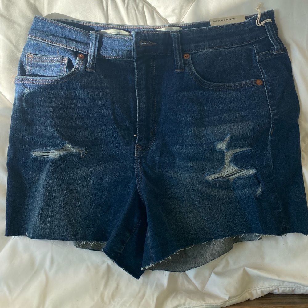 Women’s Universal Thread High Rise Midi Thigh Jean Shorts size 10 NWT